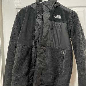 The north face boys fleece XL black